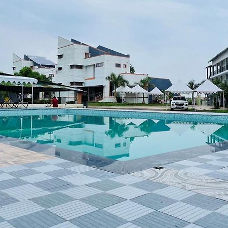 Vasant Vihar Resort Kevadia エクステリア 写真